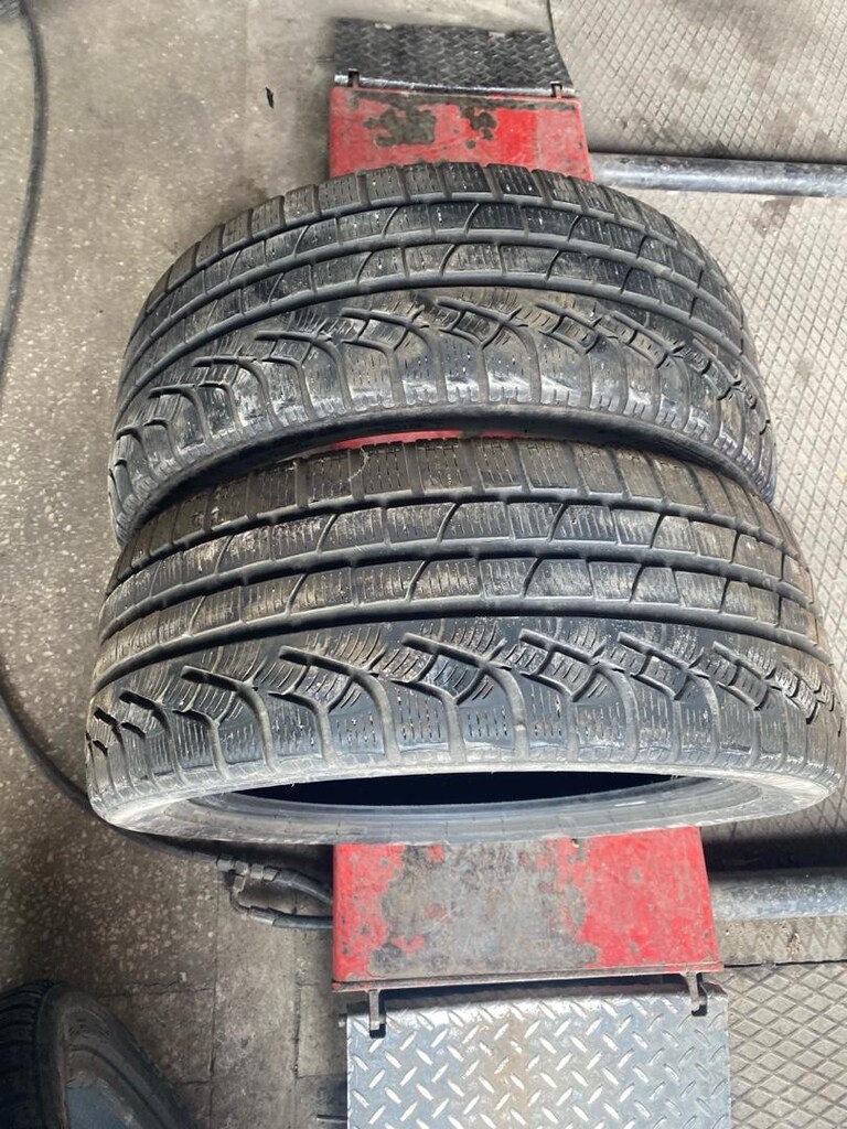 235 45 18 PIRELLI - 2
