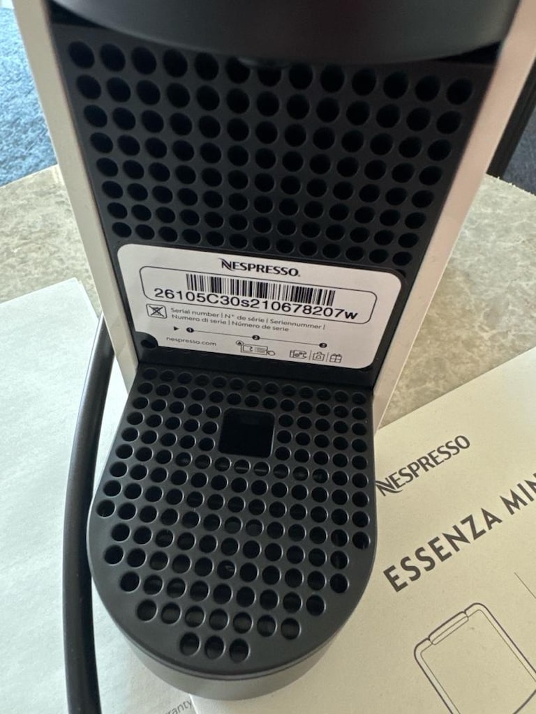 Nespresso Essenza Mini C30 - 4