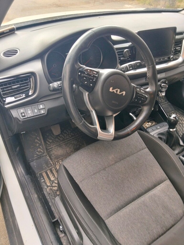 çok temiz kia stonic - 8