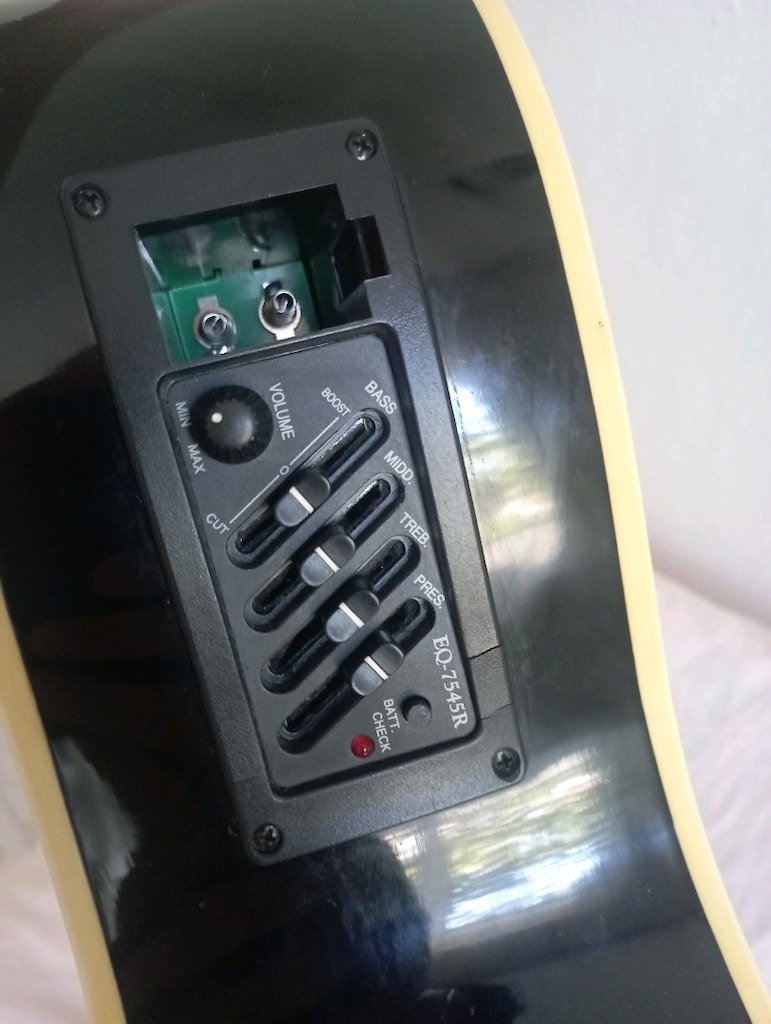 Siyah Cutaway Elektro Klasik Gitar - Andantino C-924C - 2