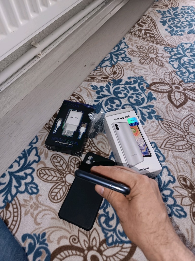 Samsung a04 128gb hafıza 4gb ram yurtiçi cihazı - 4