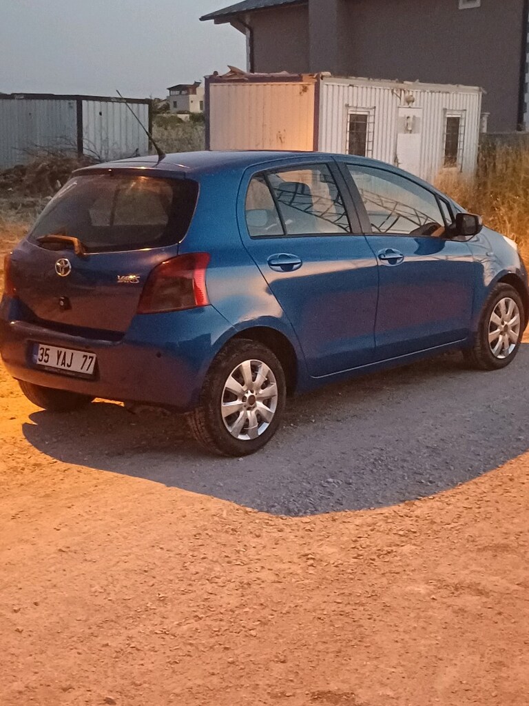 TOYOTA YARIS DIZEL - 4