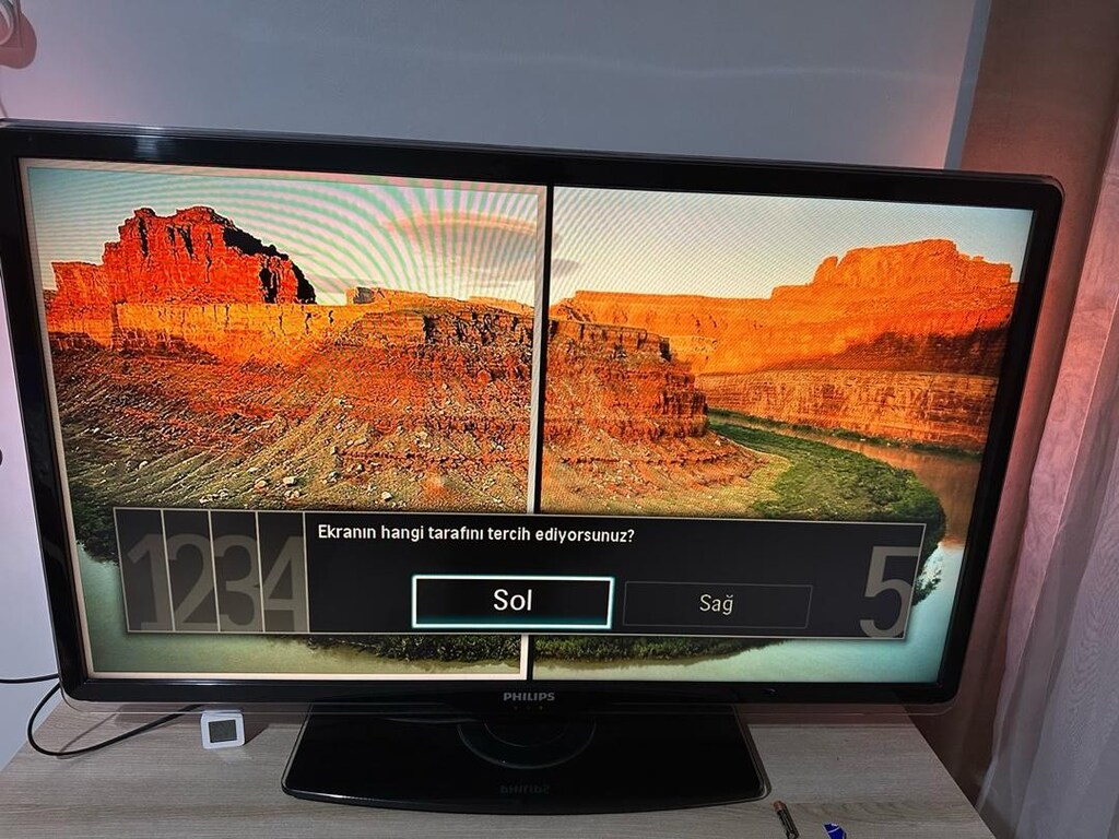 Philips 42PFL8684H Televizyon Amblight ve Full HD - 42 inch - 107Ekran - 2