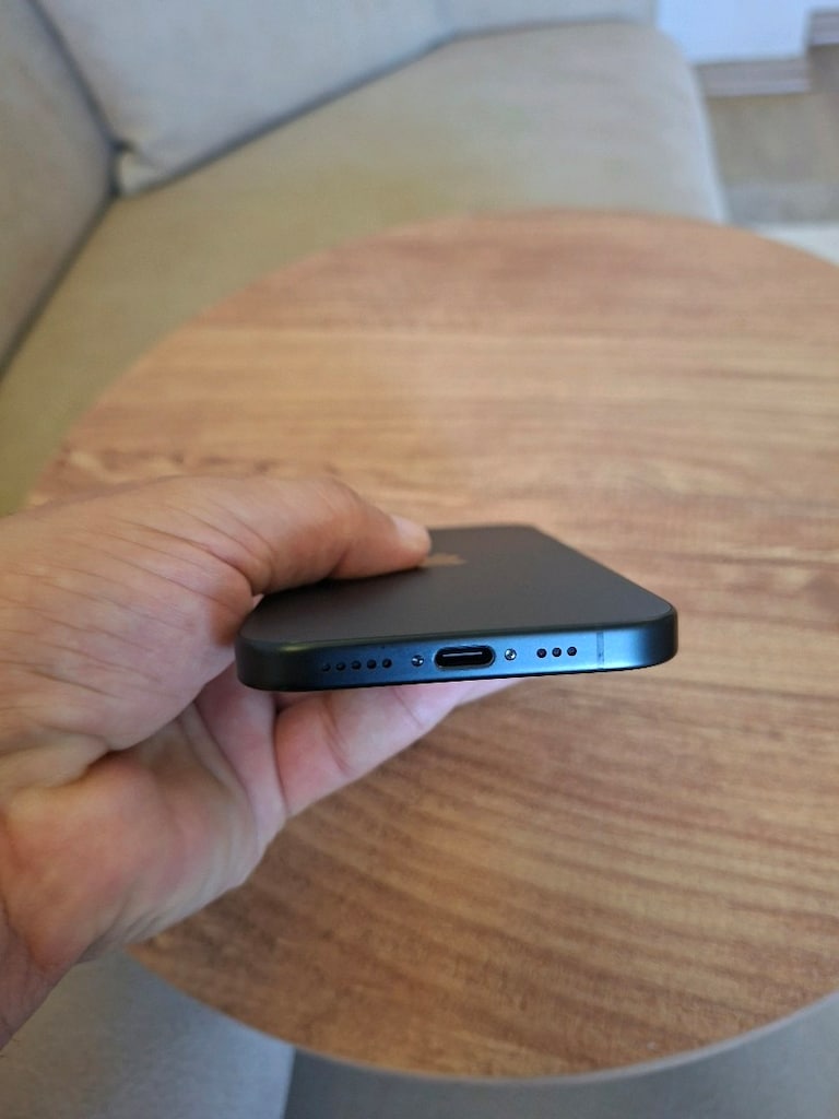 IPHONE 16 128GB SIYAH TERTEMIZ KILIFLARI ILE - 6