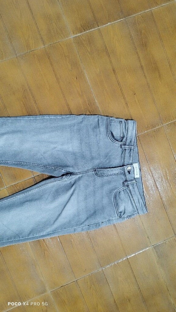#Likralıbjeans pantolon...Erkek de giyer..Eni çekilince 42 Boyu 105
