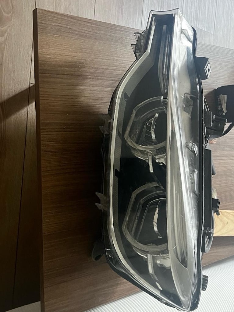 orijinal hatasız lcı f30 far dolu - 2