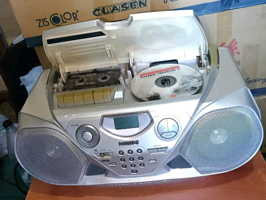PHİLİPS TEYP/RADYO/CD AÇIKLAMAYI OKUYUN ! - 7