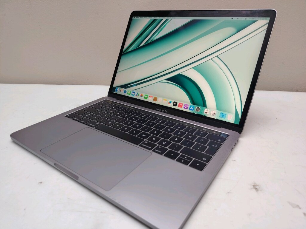 MacBook pro 2017 İ5 ÇİP İŞLEMCİ - 2