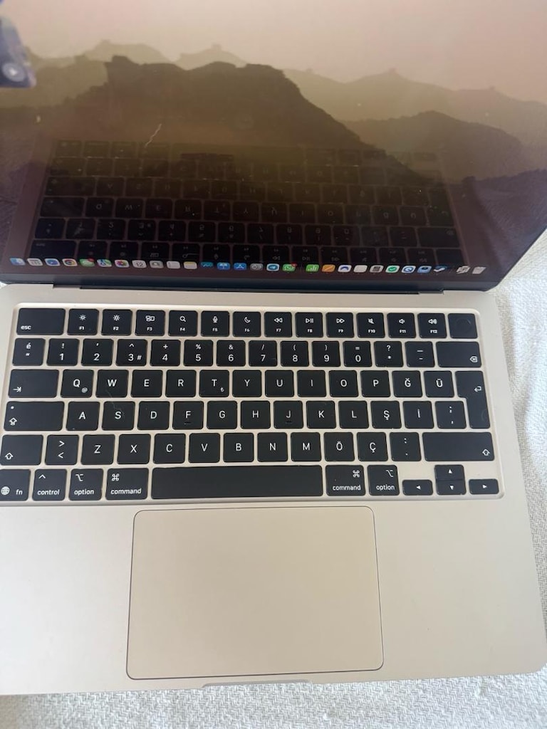 MacBook Air M4 - 3