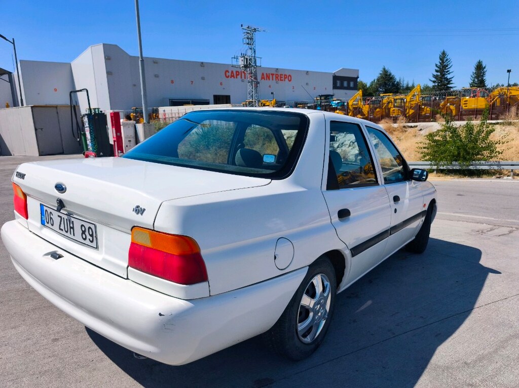 1998 model Ford escort değişensiz - 12