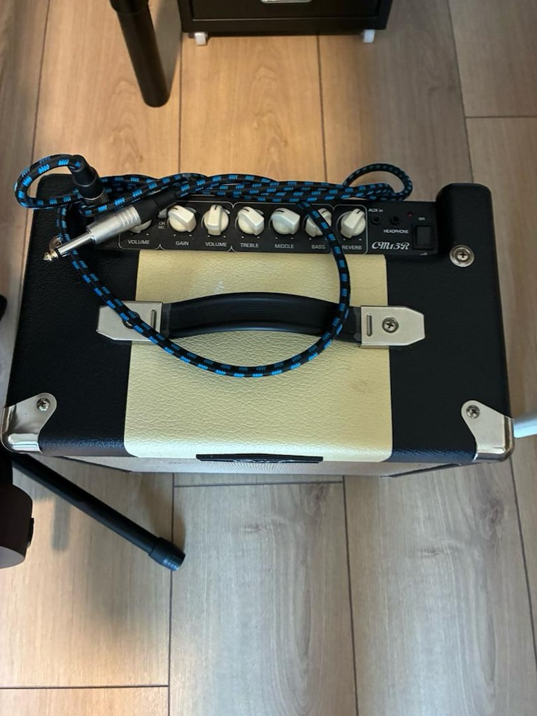 Elektro Gitar Ibanez gio ve amfi - 3