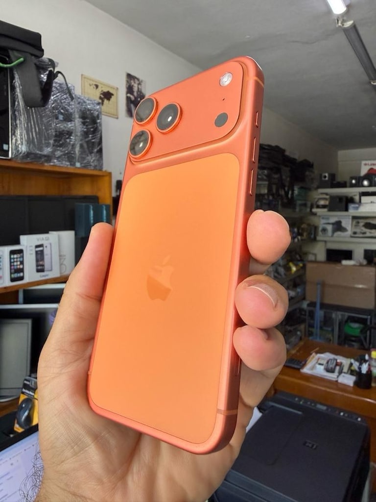 IPHONE 17 PRO MAX HATASIZ LANSMAN RENK - 3