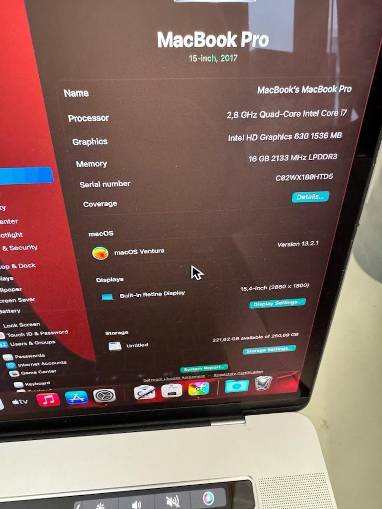 MacBook Pro i7 16/256 - 4