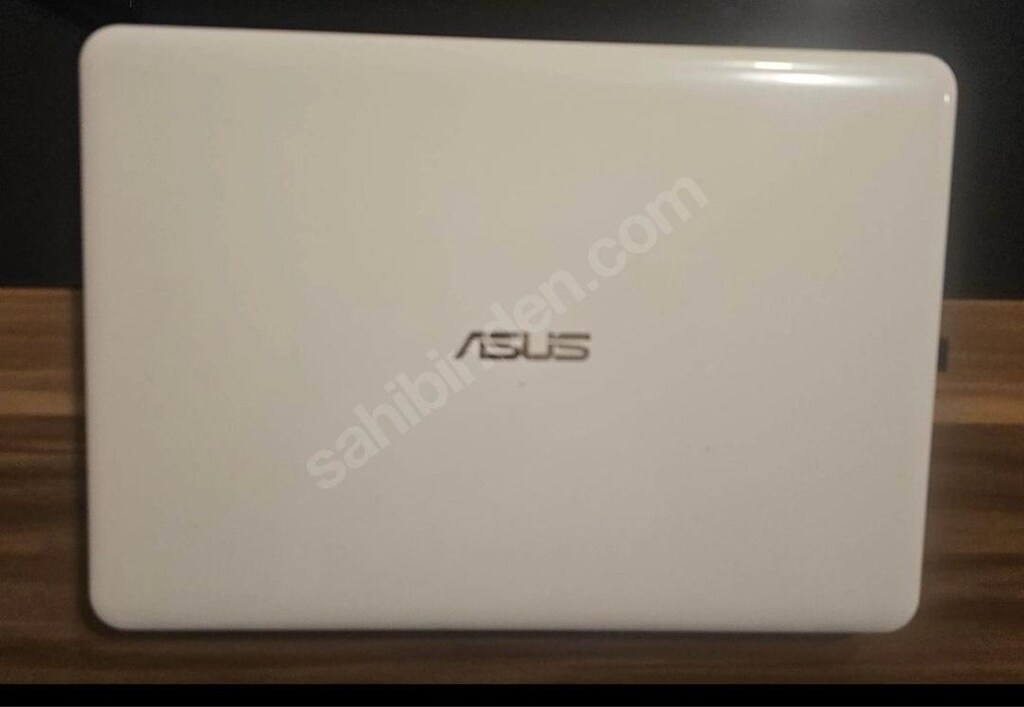 Asus E402s - 3