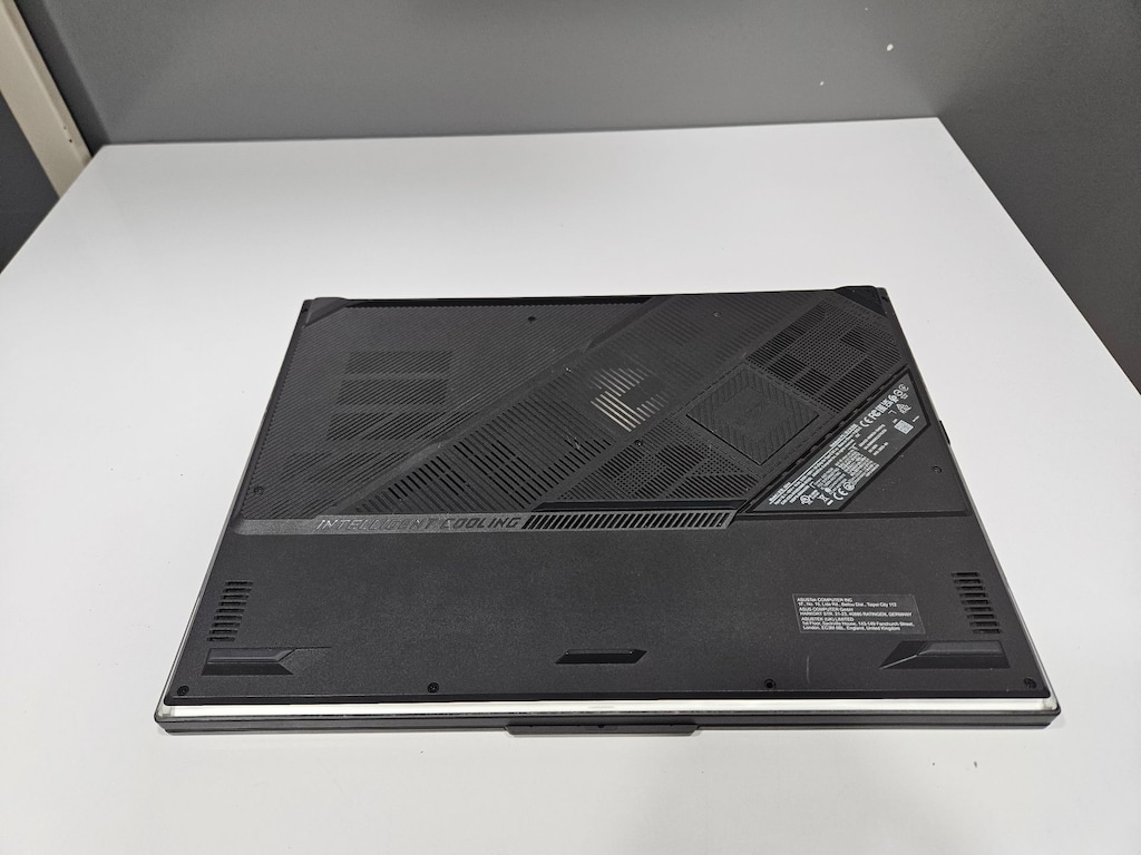 ASUS ROG STRİX + İ9 13.NESİL + 240 HZ + RTX 4080 + 1 TB SSD - 7