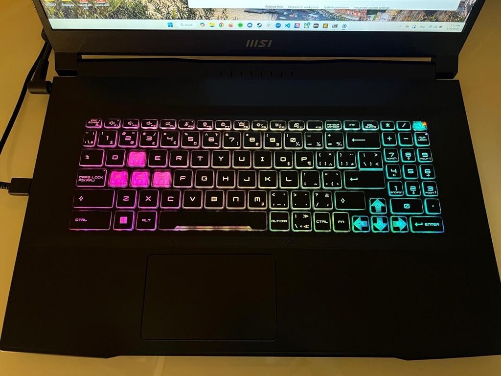 MSI KATANA 17.3 SIFIRDAN FARKSIZ - 6