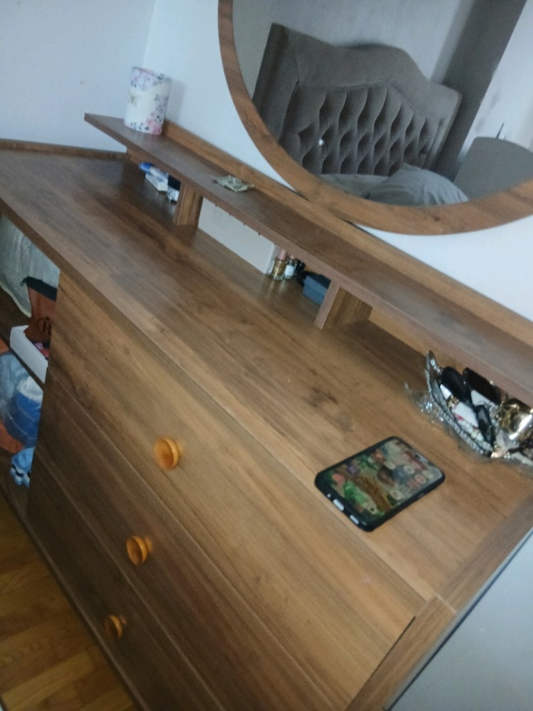 şifonyer aynası dahil ve 2 adet komidin - 3