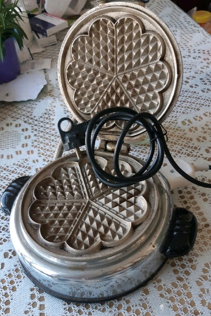 WAFFLE (Tost) MAKİNASI Kalp ve Çiçek Desenli - 6