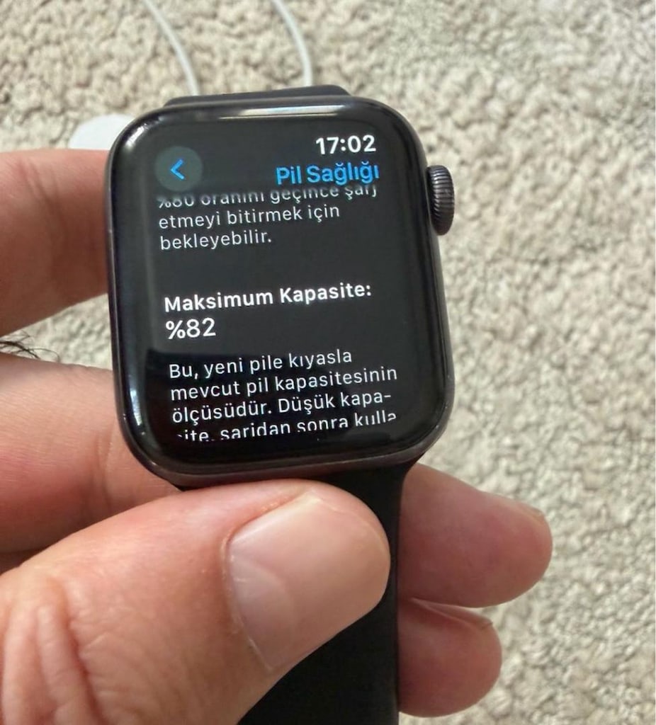 Apple Watch SE 40 mm sorunsuz - 4