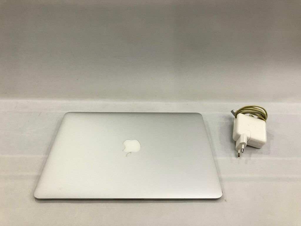 APPLE MACBOOK AİR LAPTOP - 10