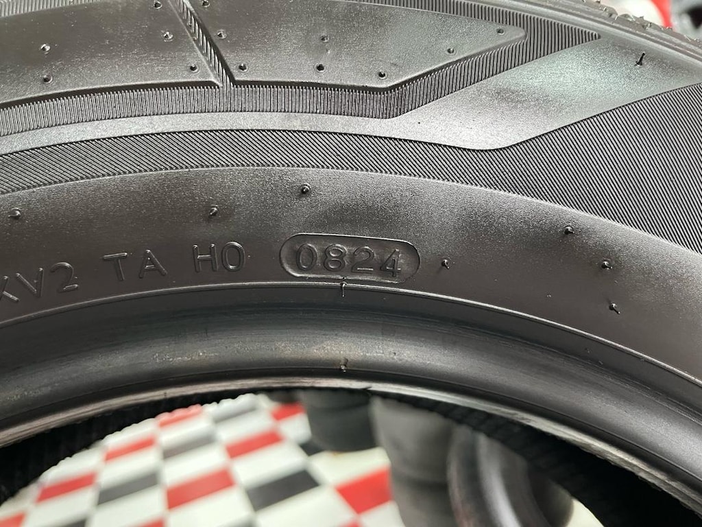 çıkma 205/65/16 C yük lastiği HANKOOK Orjinal lastik 2024 tarih yarasz - 8