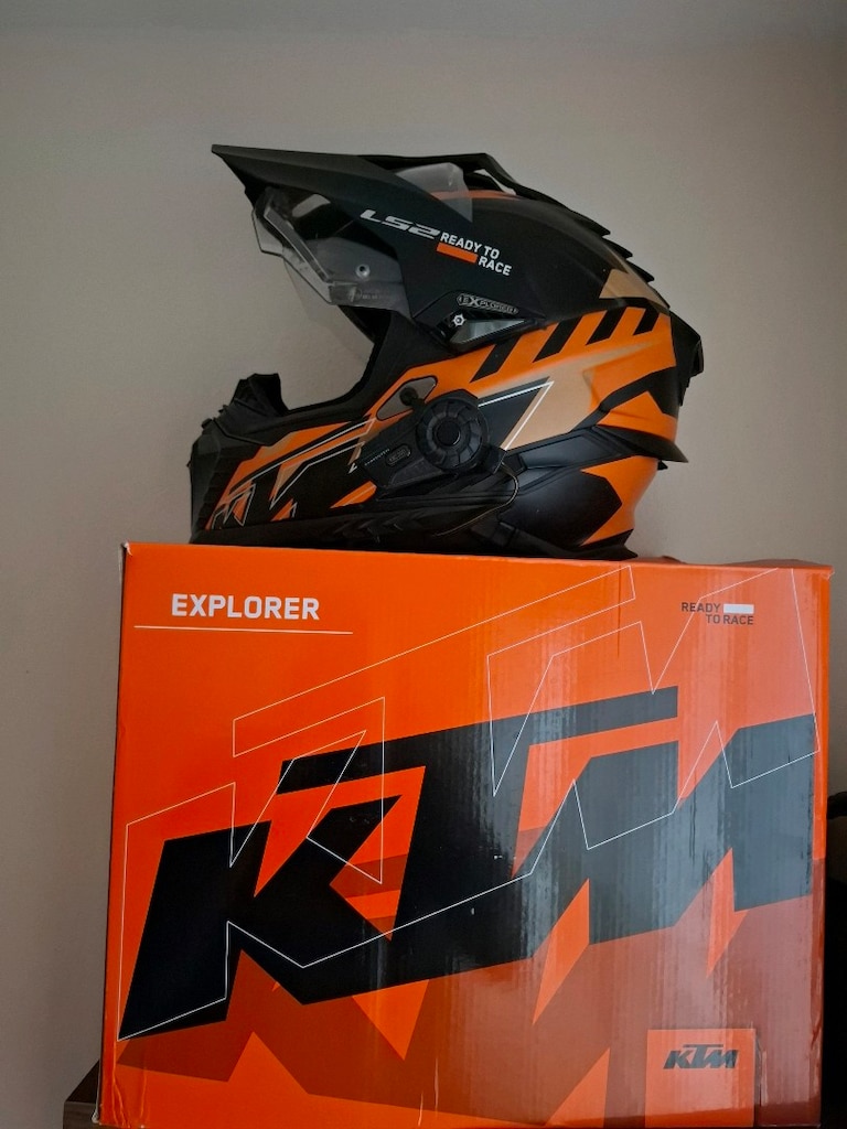 KTM EXLORER KASK L BEDEN 59 60 TEMİZ SIFIR AYARINDA +İNTERCOM KN - 5