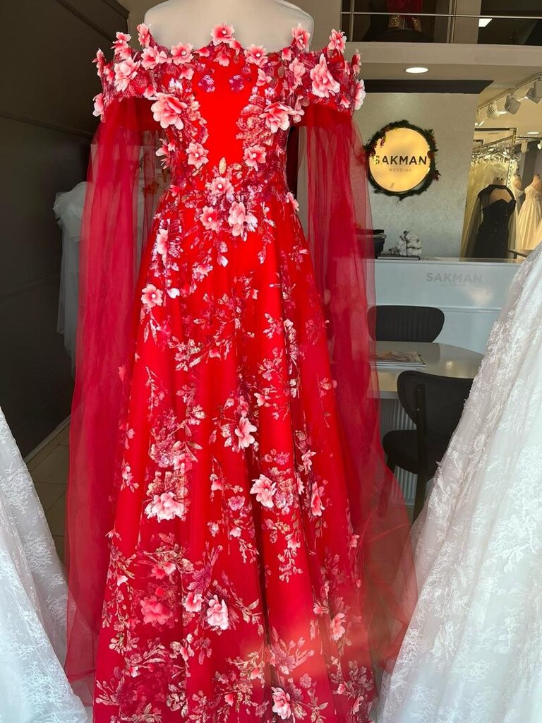 Romantik Kırmızı Çiçekli Uzunkına gecesi Abiye - 4