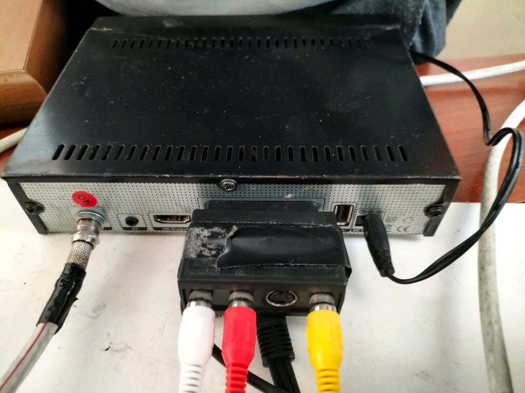 Uydu alıcısı HD recevier.Scart ve Hdmı çıkışı var. - 2