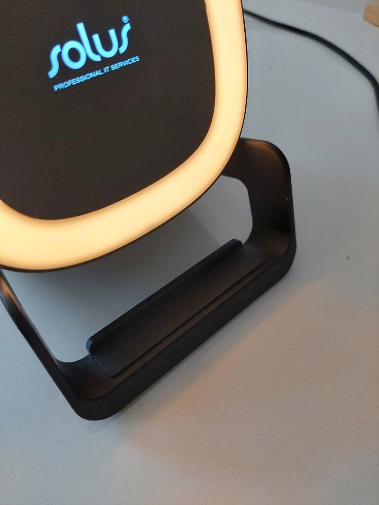 Bluetootlu hoparlör ve kablosuz şarj ünitesi - 6