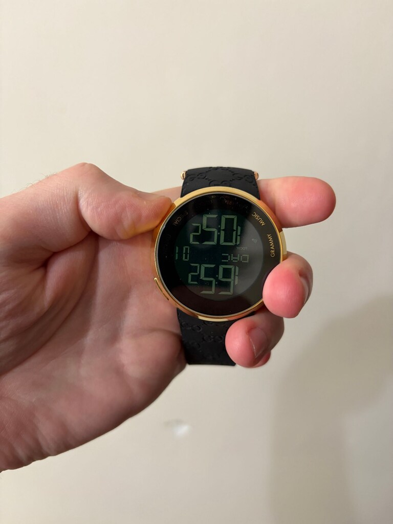 Gucci Dijital kol saati - 5