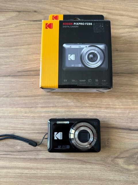 Kodak Pixpro FZ55 Dijital Fotoğraf Makinesi