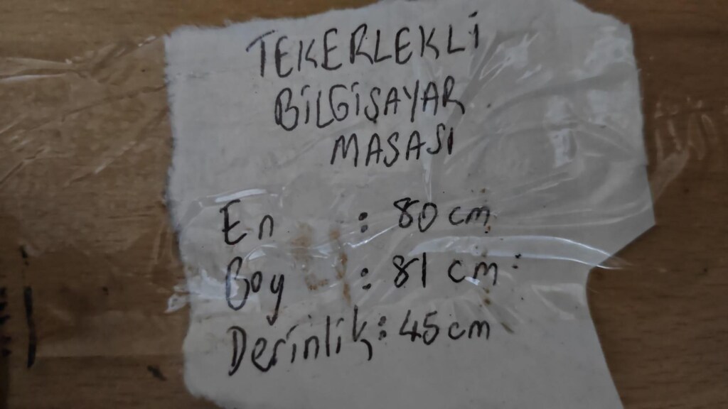 TEKERLERKLİ BİLGİSAYAR MASASI - 7