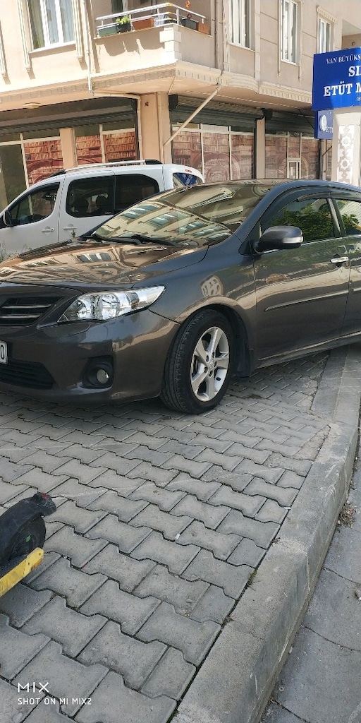 2011 Toyota Corolla 1.4 D-4D ELEGANT M/T - 11