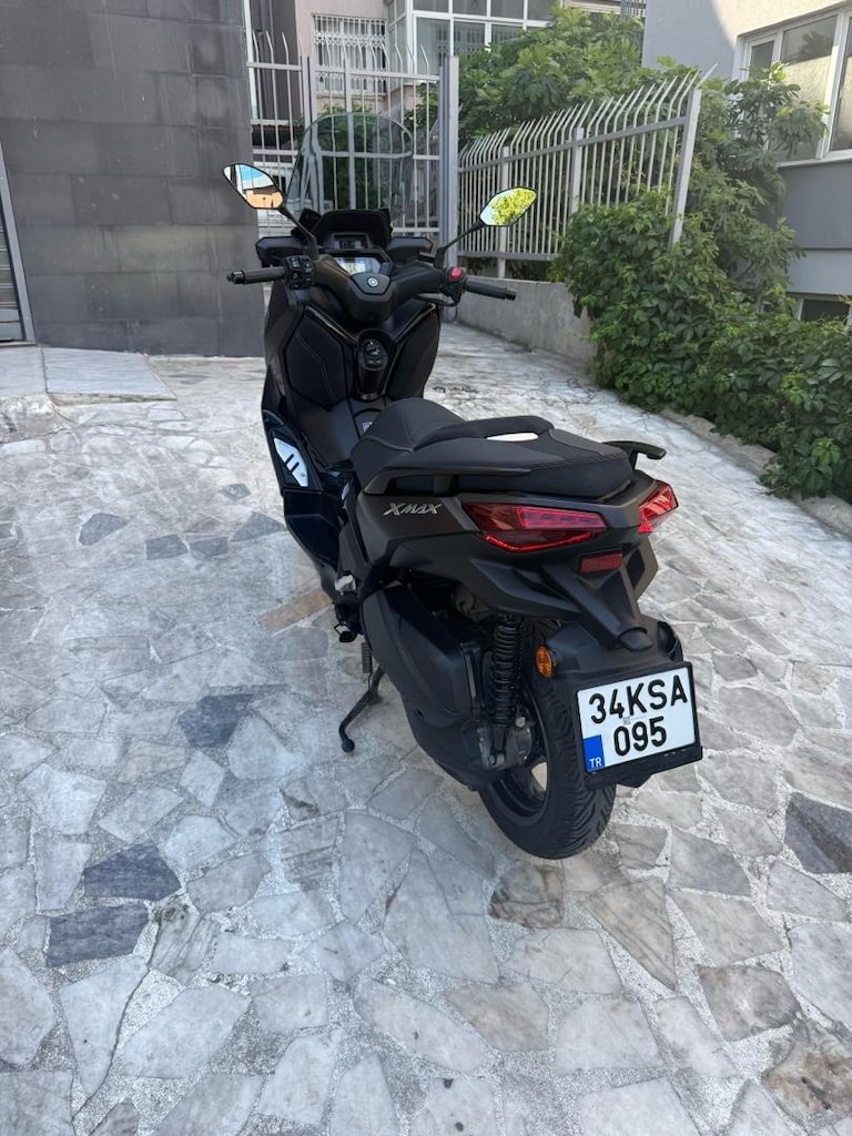 2024 Yamaha XMAX 250 Tech Max | 1.800 KM |