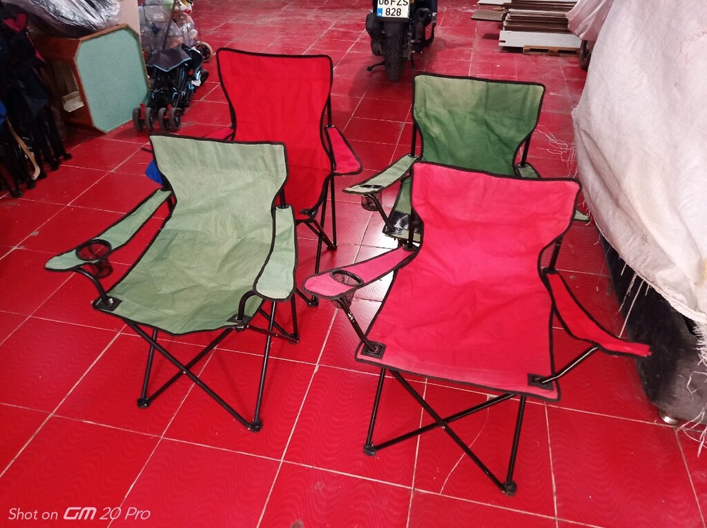 2. el katlanır 4 sandalye 1 masa kiliflariyla beraber 2450 tl - 16