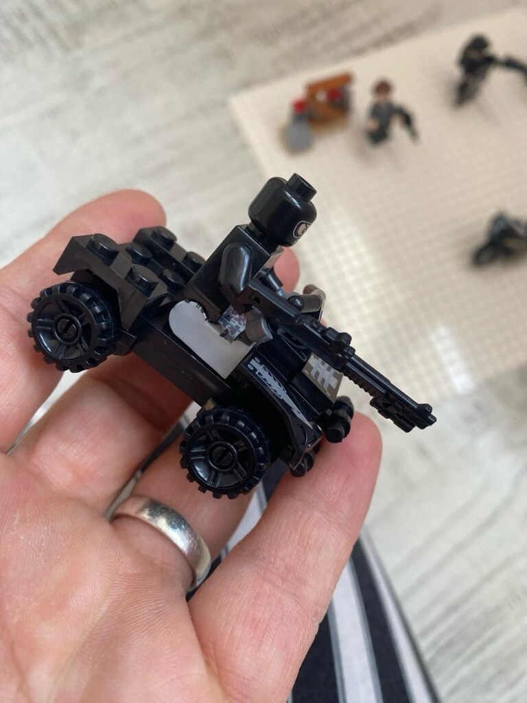 Lego asker swat figür ve arabası - 7