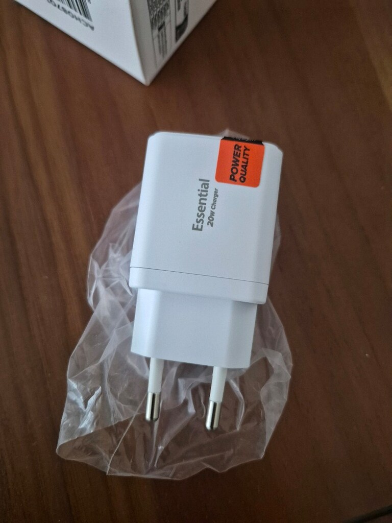 spigen20 w uyumlu sarj aleti sıfır - 6