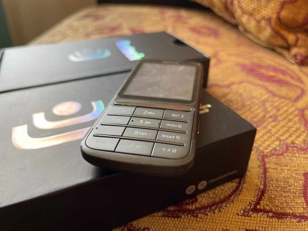 Nokia C3 Orjinal Türkiye - 4