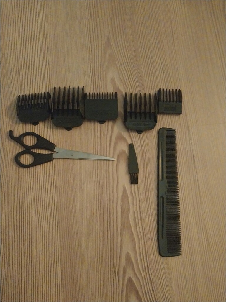 Sinbo saç -sakal makinesi sıfır kutusunda 5 farklı başlık makas fırça - 4