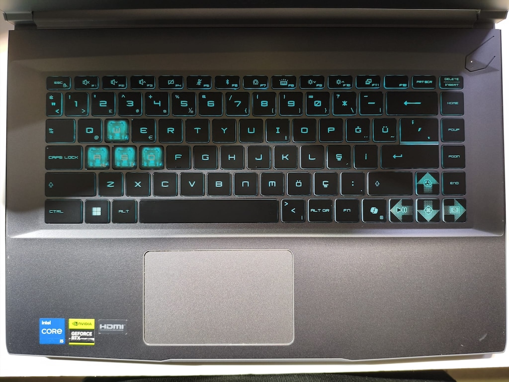 GAMING LAPTOP - 6