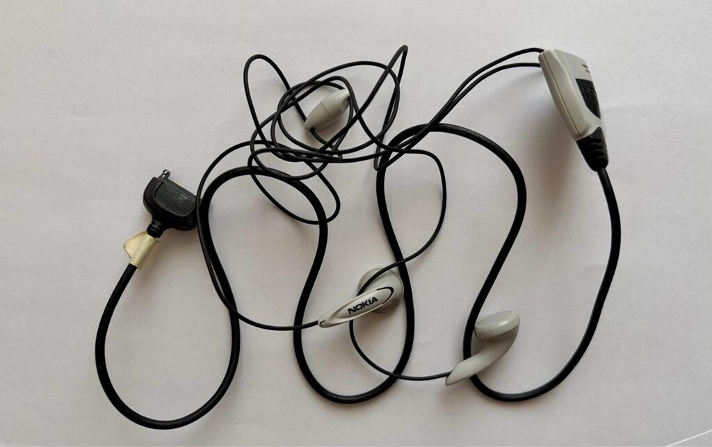 Nokia mikrofonlu orjinal kulaklık (eski tip) pop-port bağlantı