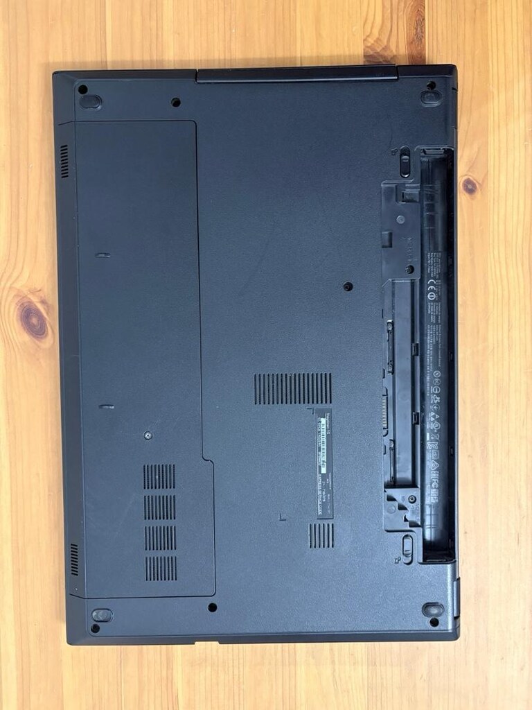 DELL TEMİZ LAPTOP | İ3 4005u | NVİDİA 820M | 4 GB RAM | 500 GB HDD - 6