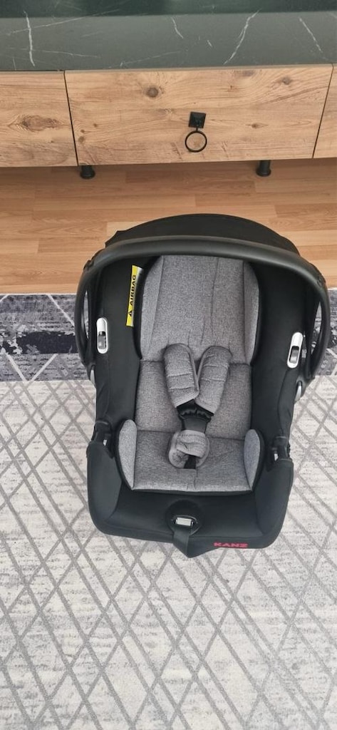 Bebek puseti, mama sandalyes ve yürüteç