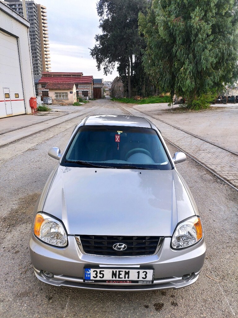 KamuPersonelinden KamuPersoneline temiz kullanılmış Aile Arabası - 2