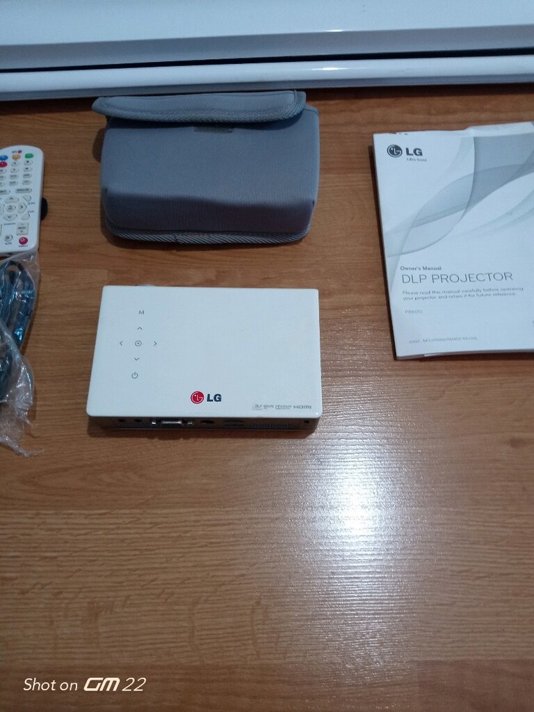 LG projeksiyon cihazı ve projeksiyon perdesi 180*200 - 6