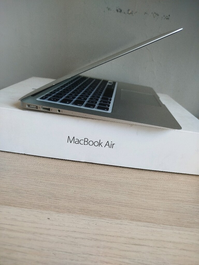 Apple MacBook Air 2015 - 7