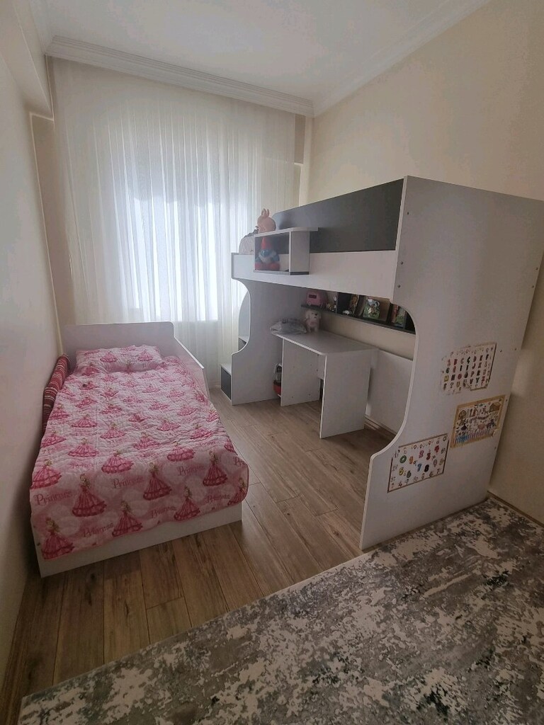 Yeni gibi çekmecelli Ranza+ Çalışma masası ve 2 yatak (Tam Set) - 3