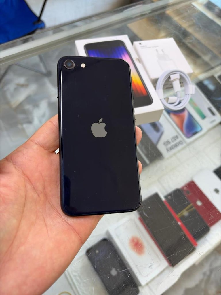 YURTİÇİ İPHONE SE 3.NESİL İOS 18 KUTU FATURALI - 10