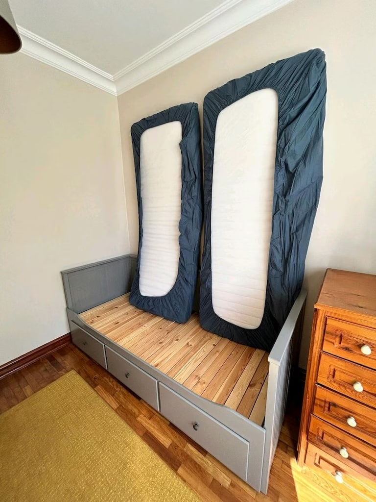 IKEA HEMNES Divan + Kaliteli Döşek Dahil Çok Temiz Kullanılmış - 4