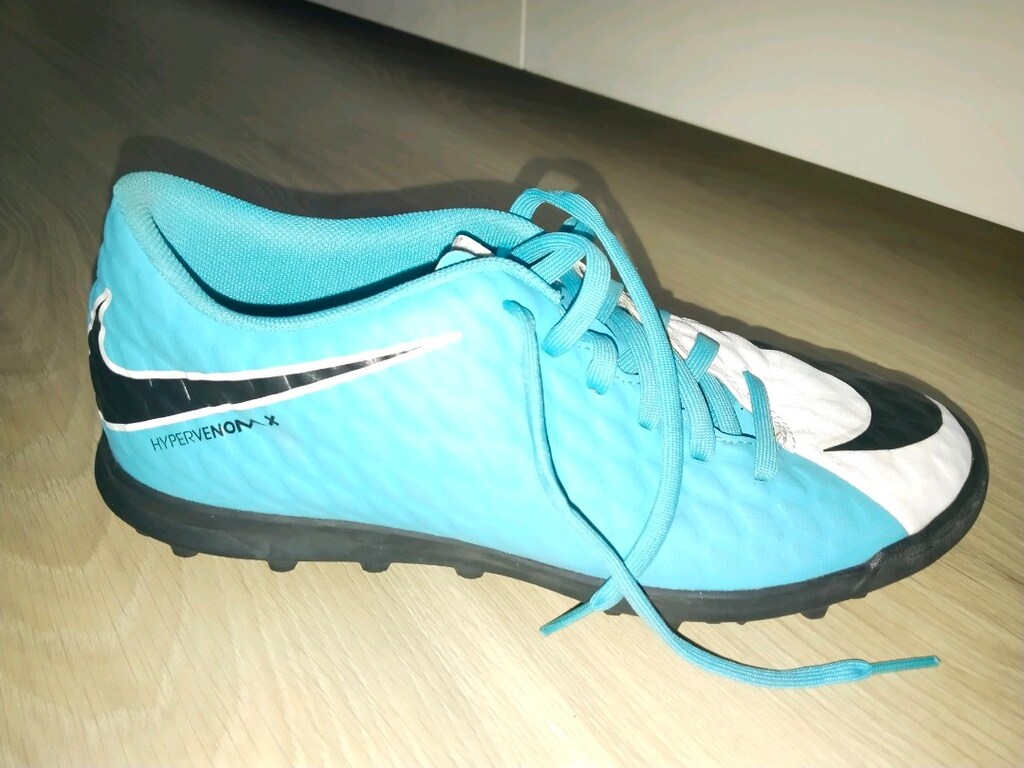 Nike hypervenom x 40 numara halı saha - 4